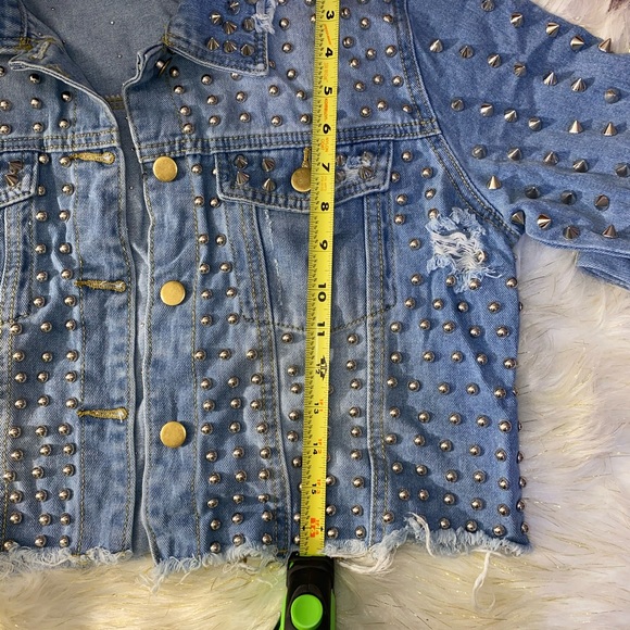 🚨BRAND NEW🚨BRAND NEW Spiked denim cropped jacket - Picture 6 of 7